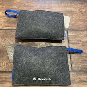 2 NEW NWT UNITED AIRLINES (UA) Premium Economy Class Travel Amenity Toiletry Bag